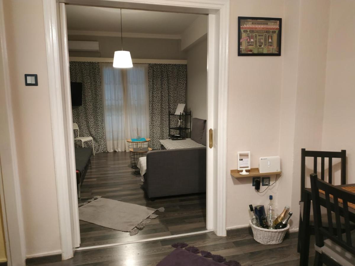 Cozy Apartment Near Metro Station Agia Marina 아테네 외부 사진
