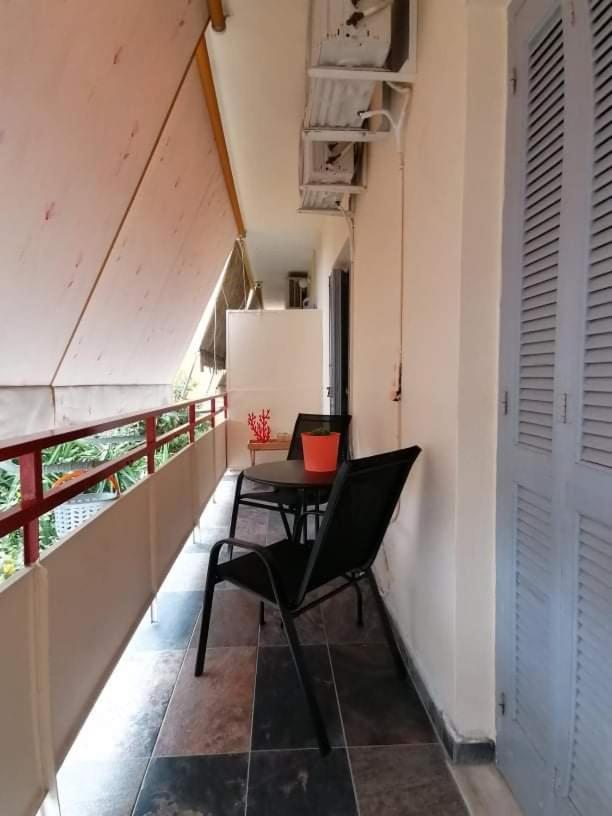 Cozy Apartment Near Metro Station Agia Marina 아테네 외부 사진