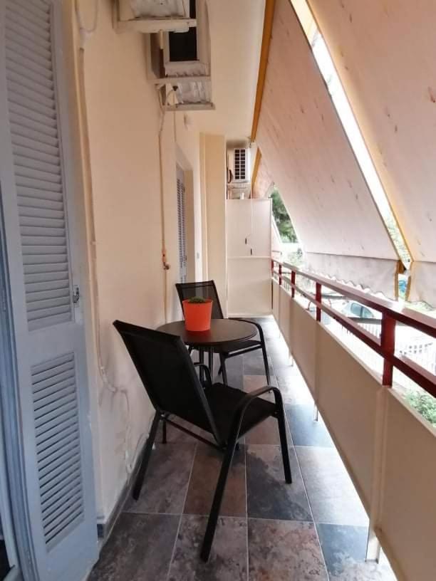Cozy Apartment Near Metro Station Agia Marina 아테네 외부 사진